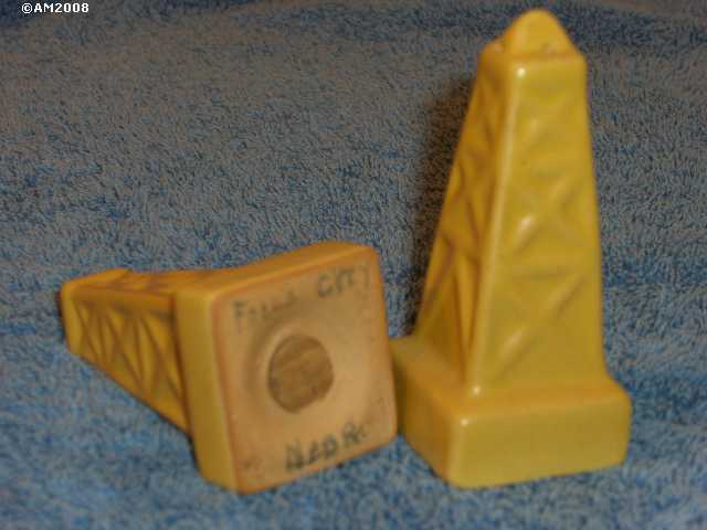 Oil Derrick shakers glazed early matte yellow